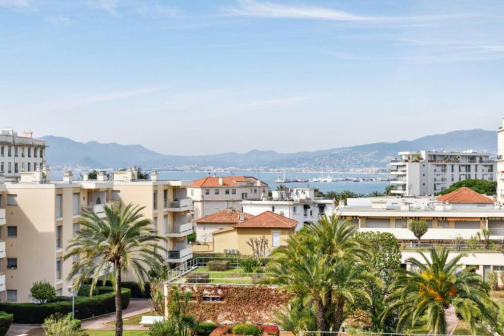 Appartement Spacieux Avec Vue Mer Proche Du Centre Cannes Exterior foto